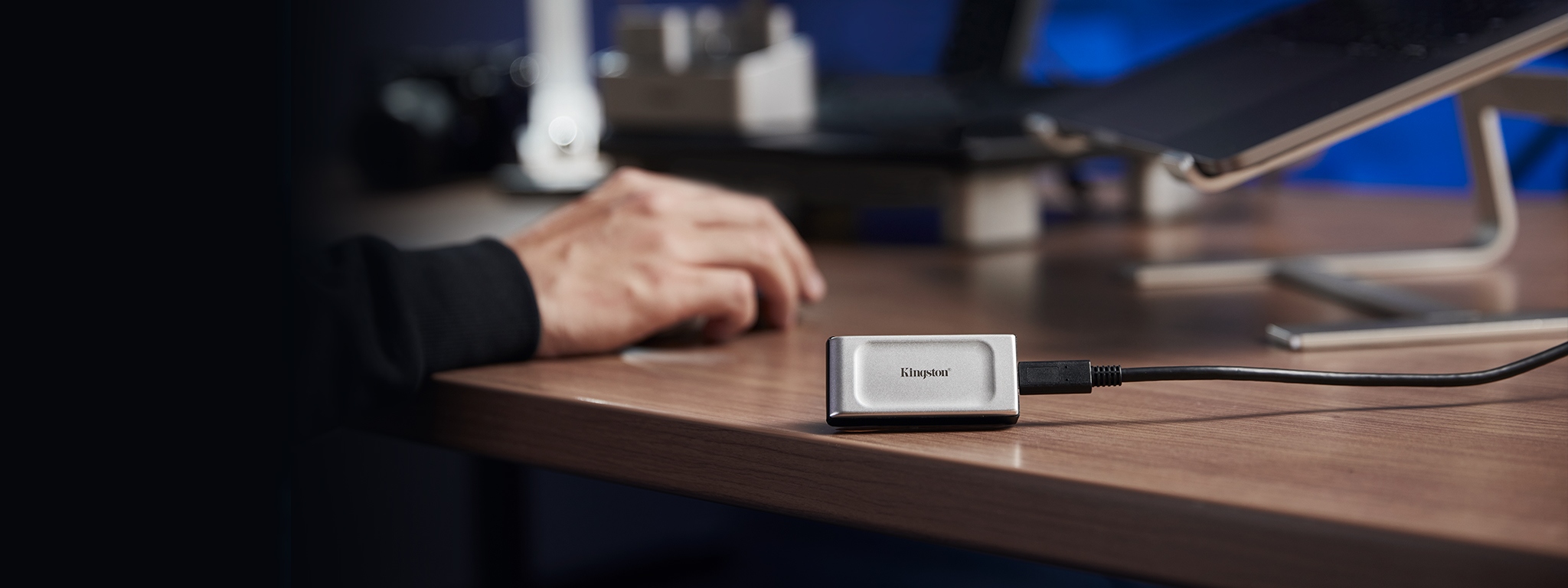 Kingston XS2000 - SSD - 1 TB - externo (portátil) - USB 3.2 Gen 2x2 (USB-C conector)