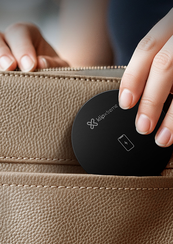 Klip Xtreme - Charging stand / battery charger - 15 Watt - 24 pin USB-C - Cellular phone / Wireless earbuds / Apple AirPods / Apple Watch - Wireless - Para Smartphones - KDC-010